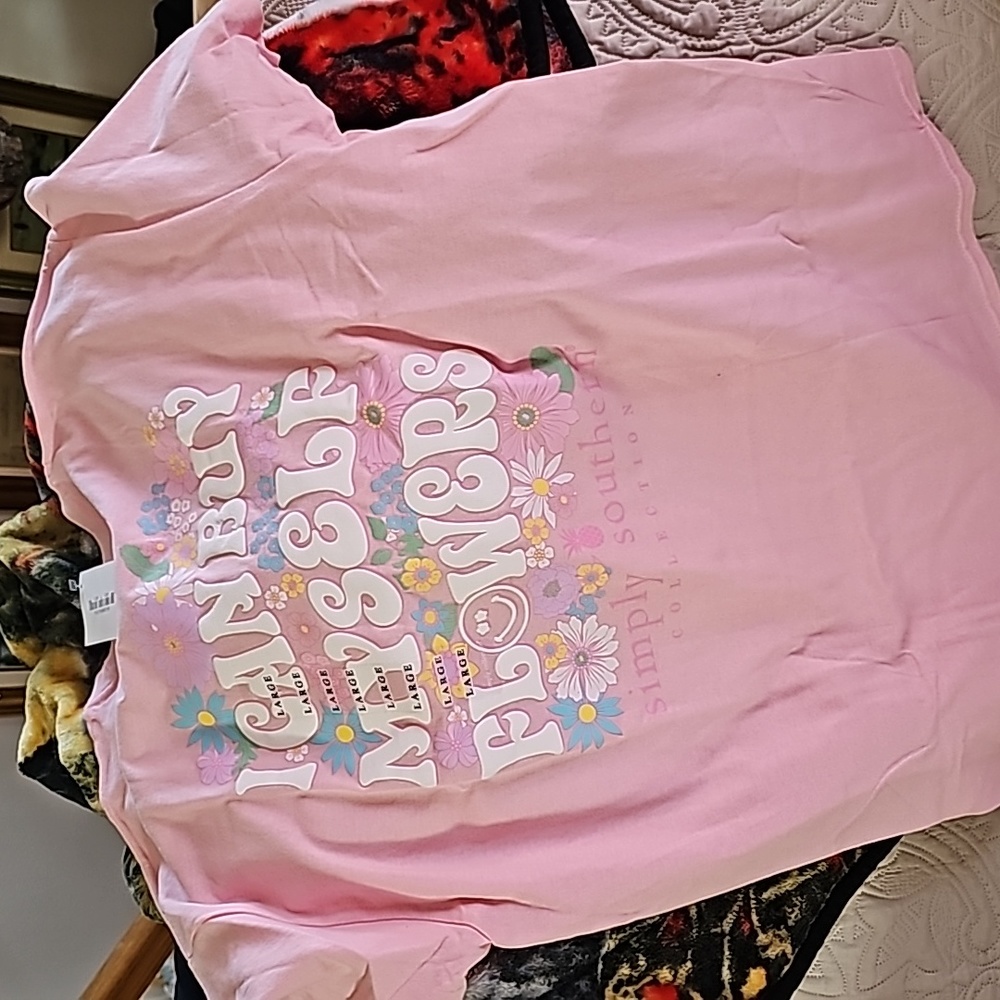 Simply southern short sleeve I can buy myself flowers size Large (L) NWT